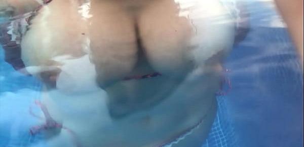  Flashing tits in public pool at Cancun Mexico, Mexican exhibicionist milf teacher nude in public.